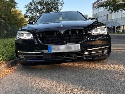 BMW 730