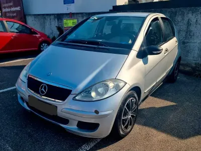 Gebraucht Mercedes A150 Classic 95 PS (69 kW) 2006 Silber Van / Kleinbus