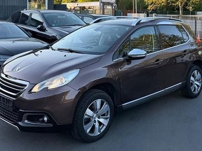 Usata Peugeot 2008 Allure 120 CV (88 kW) 2015 Marrone SUV