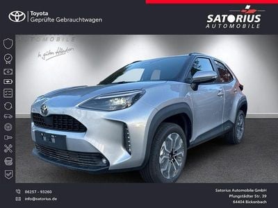Neu Toyota Yaris Cross 131 PS (96 kW) 2025 Silber SUV