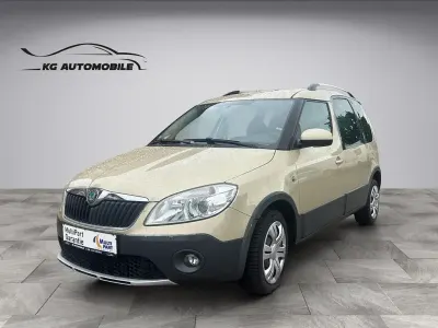Używany Skoda Roomster 105 KM (77 kW) 2011 Beżowy Minivan