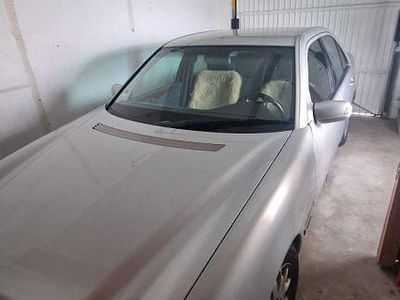 Mercedes E200