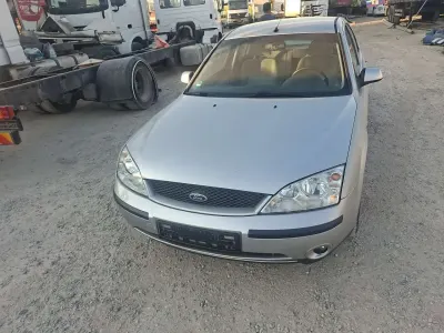 Gebraucht Ford Mondeo 170 PS (125 kW) 2002 Grau Limousine