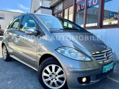 Używany Mercedes A180 109 KM (80 kW) 2007 Szary Sedan/Limuzyna