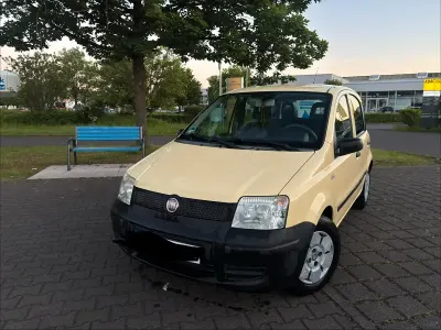 Gebraucht Fiat Panda 54 PS (39 kW) 2009 Gelb Kleinwagen