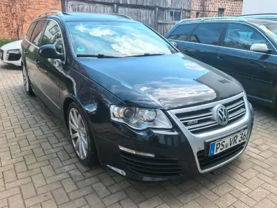 Gebraucht VW Passat R 300 PS (220 kW) 2009 Schwarz Kombi