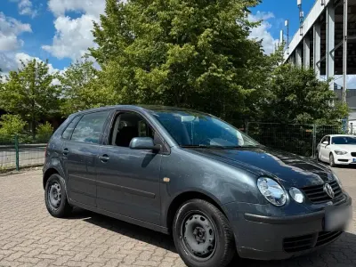 Gebraucht VW Polo 64 PS (47 kW) 2002 Grau Kleinwagen