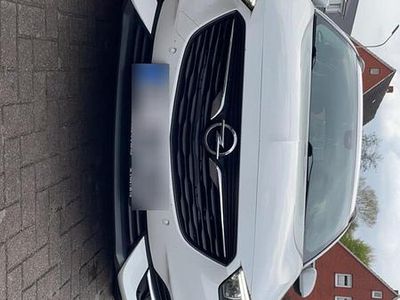 Gebraucht Opel Insignia 174 PS (127 kW) 2017 Weiß Limousine