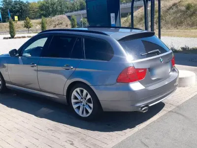 Gebraucht BMW 320 224 PS (164 kW) 2012 Grau Kombi