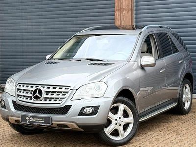 Grau Gebraucht 2010 Mercedes ML450 SUV | 8.499 €