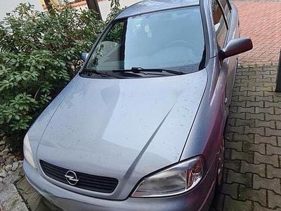 Gebraucht Opel Astra 90 PS (66 kW) 2000 Silber Limousine