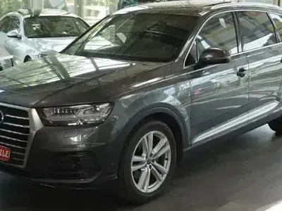 Gebraucht Audi Q7 Ambiente 272 PS (200 kW) 2016 Grau SUV