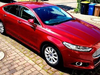 Rot Gebraucht 2015 Ford Mondeo Titanium Limousine | 8.200 € (Etwas zu teuer)