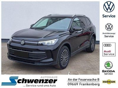 Neu VW Tiguan 150 PS (110 kW) 2026 Grenadillschwarz metallic SUV
