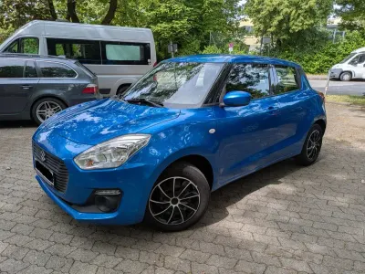 Gebraucht Suzuki Swift Club 90 PS (66 kW) 2018 Blau Kleinwagen