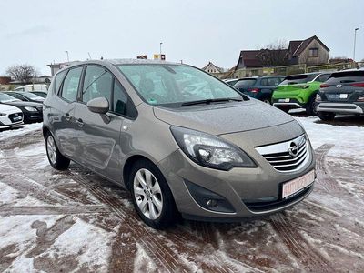 Grau Gebraucht 2014 Opel Meriva Innovation Van / Kleinbus | 7.000 € (Fairer Preis)
