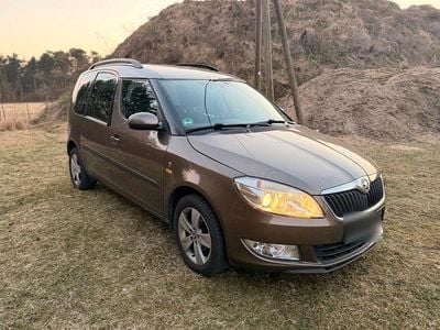 Gebraucht Skoda Roomster Fresh 86 PS (63 kW) 2014 Braun Van / Kleinbus