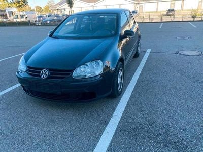 Second-hand VW Golf IV 75 CP (55 kW) 2005 Negru Berlinǎ