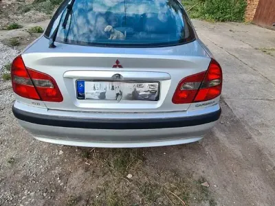 Gebraucht Mitsubishi Carisma 125 PS (91 kW) 2001 Silber Limousine