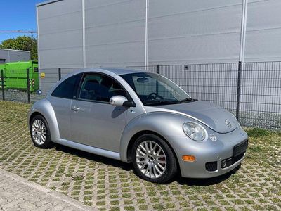 Second-hand VW Beetle Highline 194 CP (142 kW) 2005 Argintiu