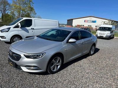 Second-hand Opel Insignia Innovation 136 CP (100 kW) 2018 Argintiu Berlinǎ