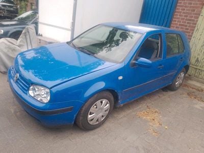VW Golf IV