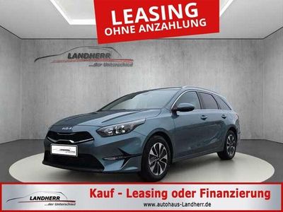 Neu Kia Ceed Sportswagon Gold 101 PS (74 kW) 2026 Grau Kombi