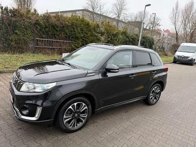 Gebraucht Suzuki Vitara 140 PS (102 kW) 2019 Schwarz SUV
