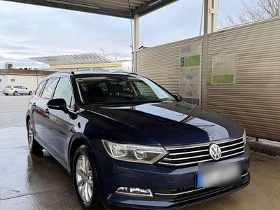 Gebraucht VW Passat Highline 190 PS (139 kW) 2015 Kombi