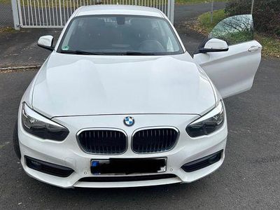 Gebraucht BMW 118 Sport Line 136 PS (100 kW) 2016 Weiß Kleinwagen