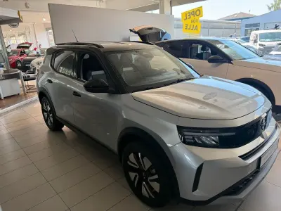 Neu Opel Frontera Ultimate 136 PS (100 kW) 2026 Silber SUV