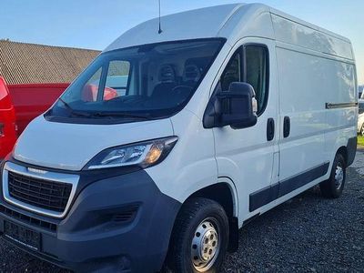 Gebraucht Peugeot Boxer Comfort 131 PS (96 kW) 2017 Lack weiss banquise/deckende l Van