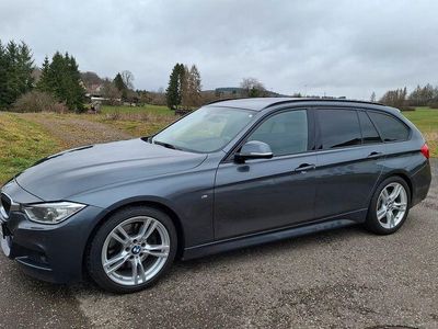 Gebraucht BMW 330 M Sport 258 PS (189 kW) 2014 Grau Kombi
