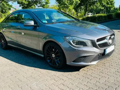 Gebraucht Mercedes CLA200 156 PS (114 kW) 2013 Grau Coupé