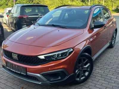 Gebraucht Fiat Tipo Cross 101 PS (74 kW) 2021 Colore esterno Kleinwagen