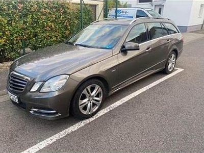 Mercedes E300