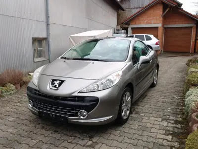 Gebraucht Peugeot 207 CC 120 PS (88 kW) 2008 Grau Cabrio