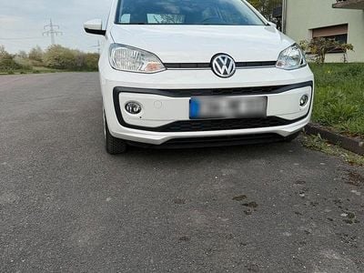 Second-hand VW up! 60 CP (44 kW) 2019 Alb Hatchback