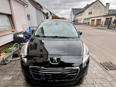 Usata Peugeot 5008 Allure 120 CV (88 kW) 2015 Nero Monovolume