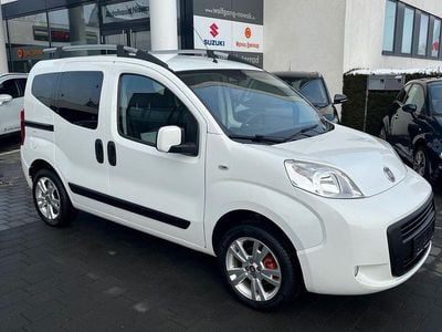 Weiß Gebraucht 2015 Fiat Qubo Trekking Van / Kleinbus | 5.990 € (Fairer Preis)