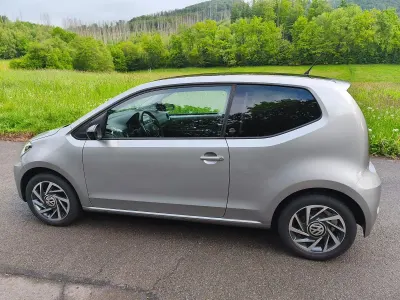 Gebraucht VW up! Sound 75 PS (55 kW) 2017 Grau Kleinwagen