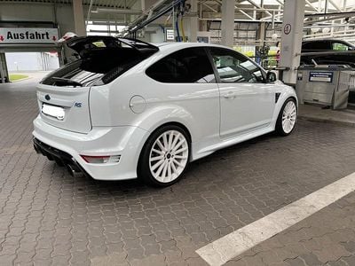 Gebraucht Ford Focus RS 650 PS (478 kW) 2010 Weiß Coupé