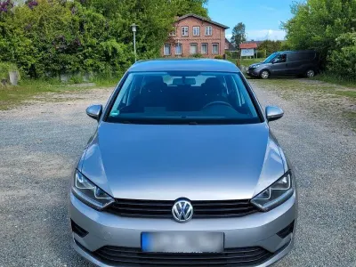 Gebraucht VW Golf Sportsvan Comfortline 86 PS (63 kW) 2015 Silber Van / Kleinbus