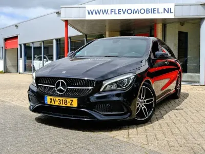 Gebraucht Mercedes CLA180 Shooting Brake AMG 122 PS (89 kW) 2019 Schwarz Kombi
