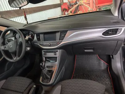 Gebraucht Opel Astra 105 PS (77 kW) 2021 Schwarz Kombi