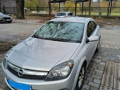 Gebraucht Opel Astra GTC 90 PS (66 kW) 2009 Grau Limousine