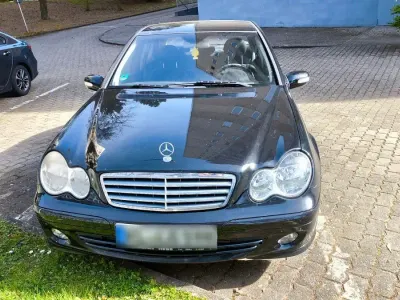 Gebraucht Mercedes C180 Classic 143 PS (105 kW) 2004 Schwarz Limousine