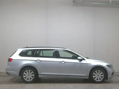 Używany VW Passat 150 KM (110 kW) 2022 Srebrny Kombi