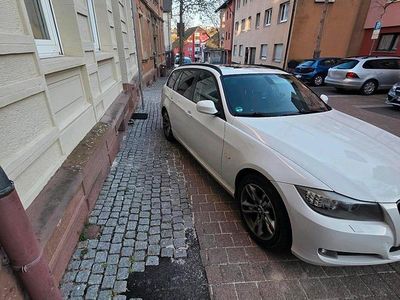 Gebraucht BMW 320 184 PS (135 kW) 2010 Weiß Kombi