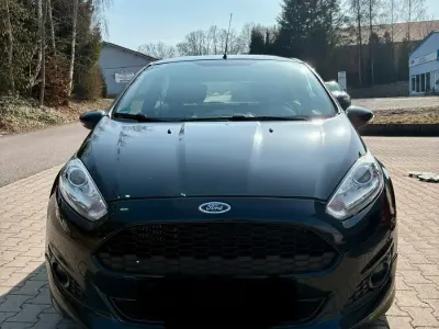 Używany Ford Fiesta ST-Line 101 KM (74 kW) 2016 Czarny Hatchback